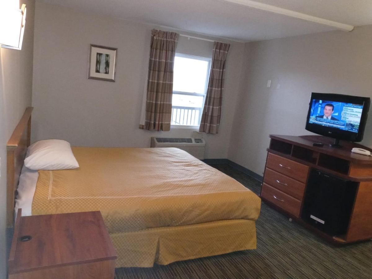 دورافيل Peachtree Inn & Suites المظهر الخارجي الصورة