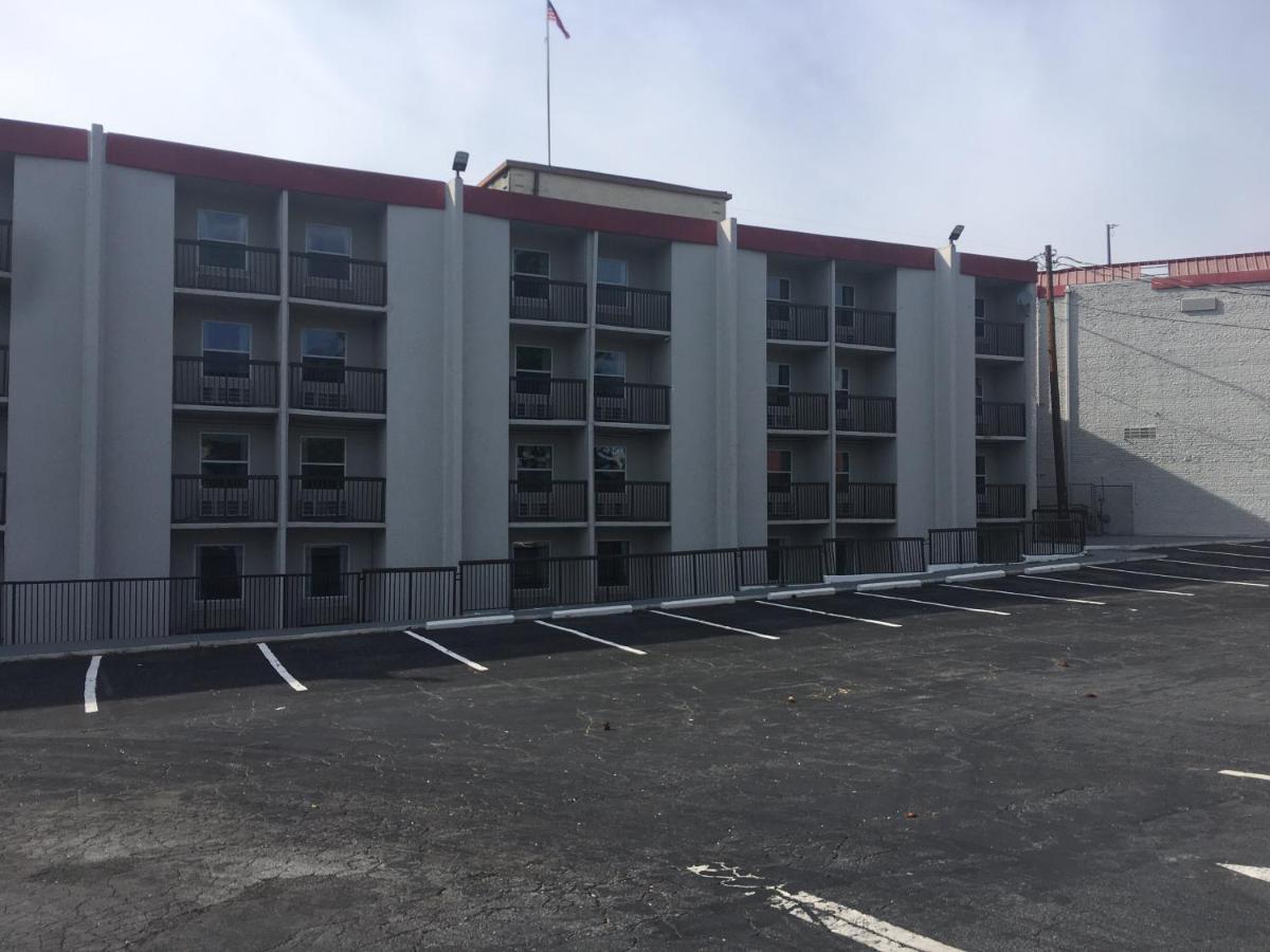 دورافيل Peachtree Inn & Suites المظهر الخارجي الصورة